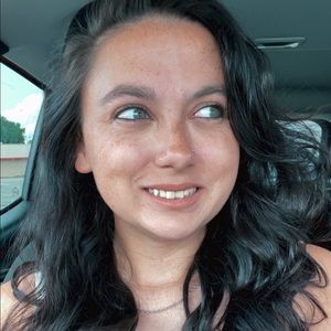 Meet your Posher, Brianna